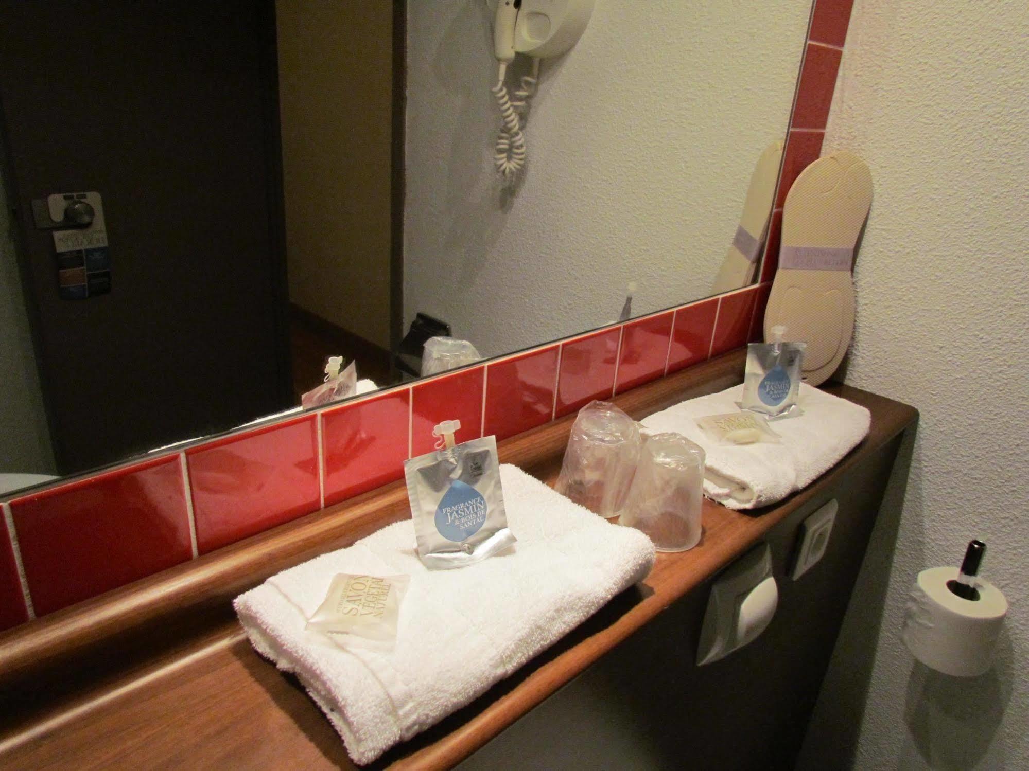 Kyriad Montpellier Nord Parc Euromedecine Saint-Clément Εξωτερικό φωτογραφία
